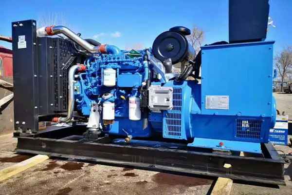 开云app苹果版官网入口-开云(中国)机电一批柴油发电机组发往客户手中